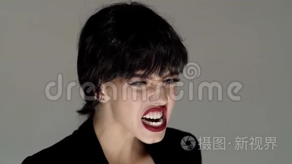抑郁喊叫视频素材下载免费(抑郁喊叫视频素材下载免费版)